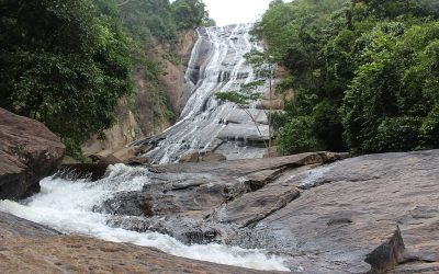 Kirindi_Ella_Water_fall-_Rathnapura_District_Sri_Lanka_07.jpg